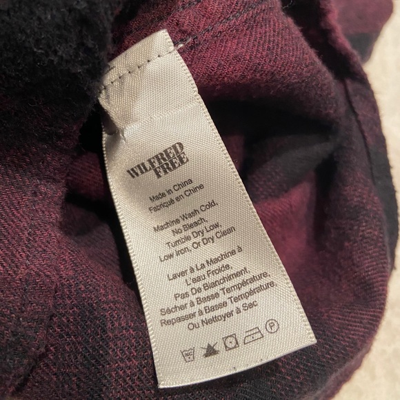 Aritizia Wilfred Flannel Red Checkered Top - Picture 7 of 9